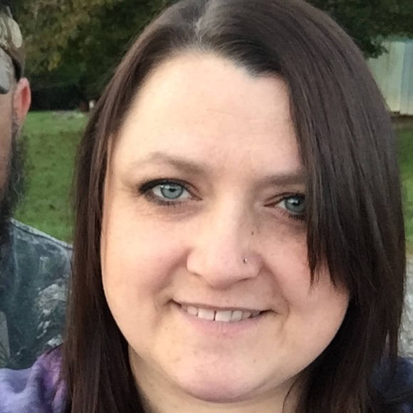 Meet your Posher, Cindy - Picture 1 of 1